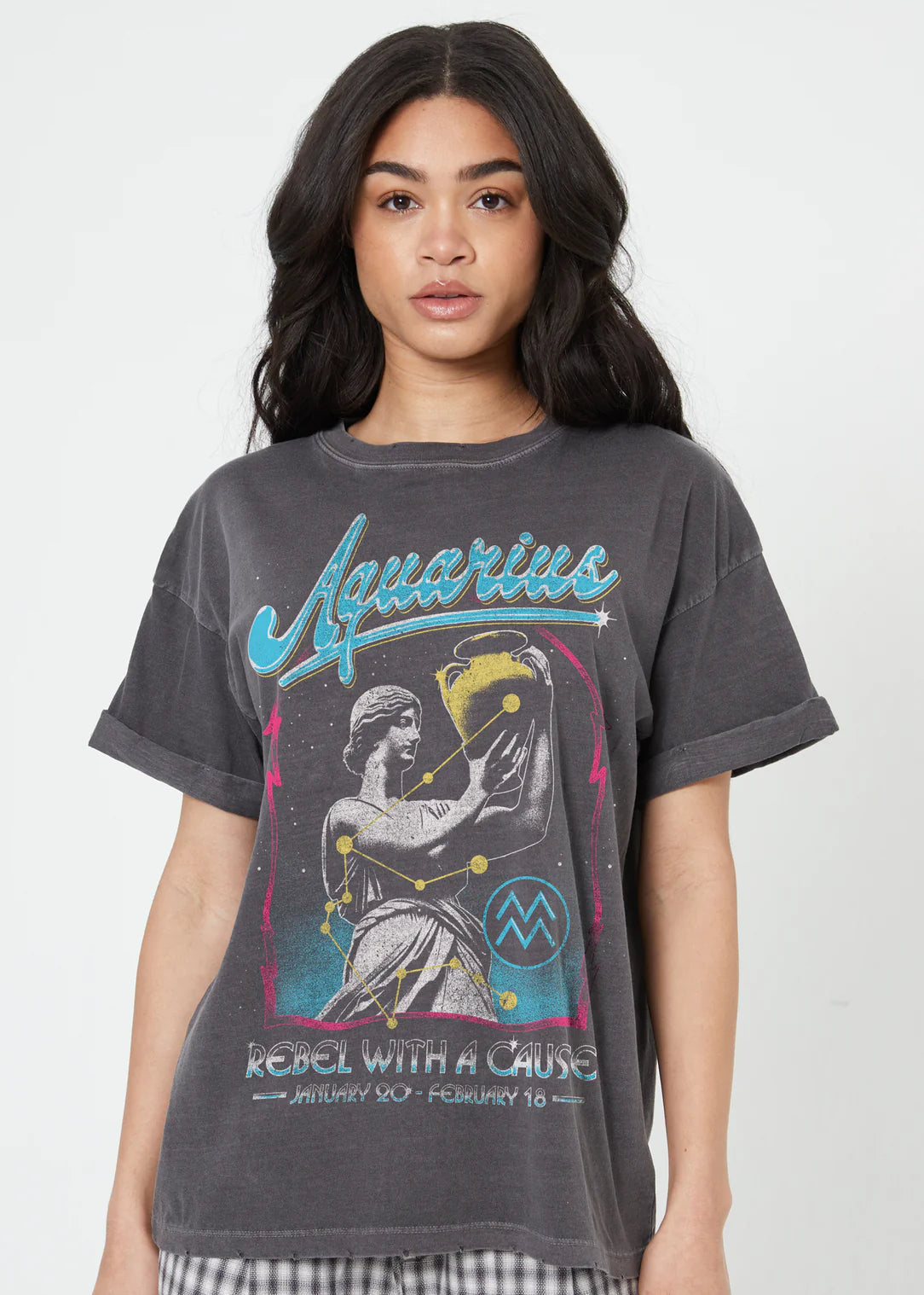 VINTAGE GRAPHIC ZODIAC TEE