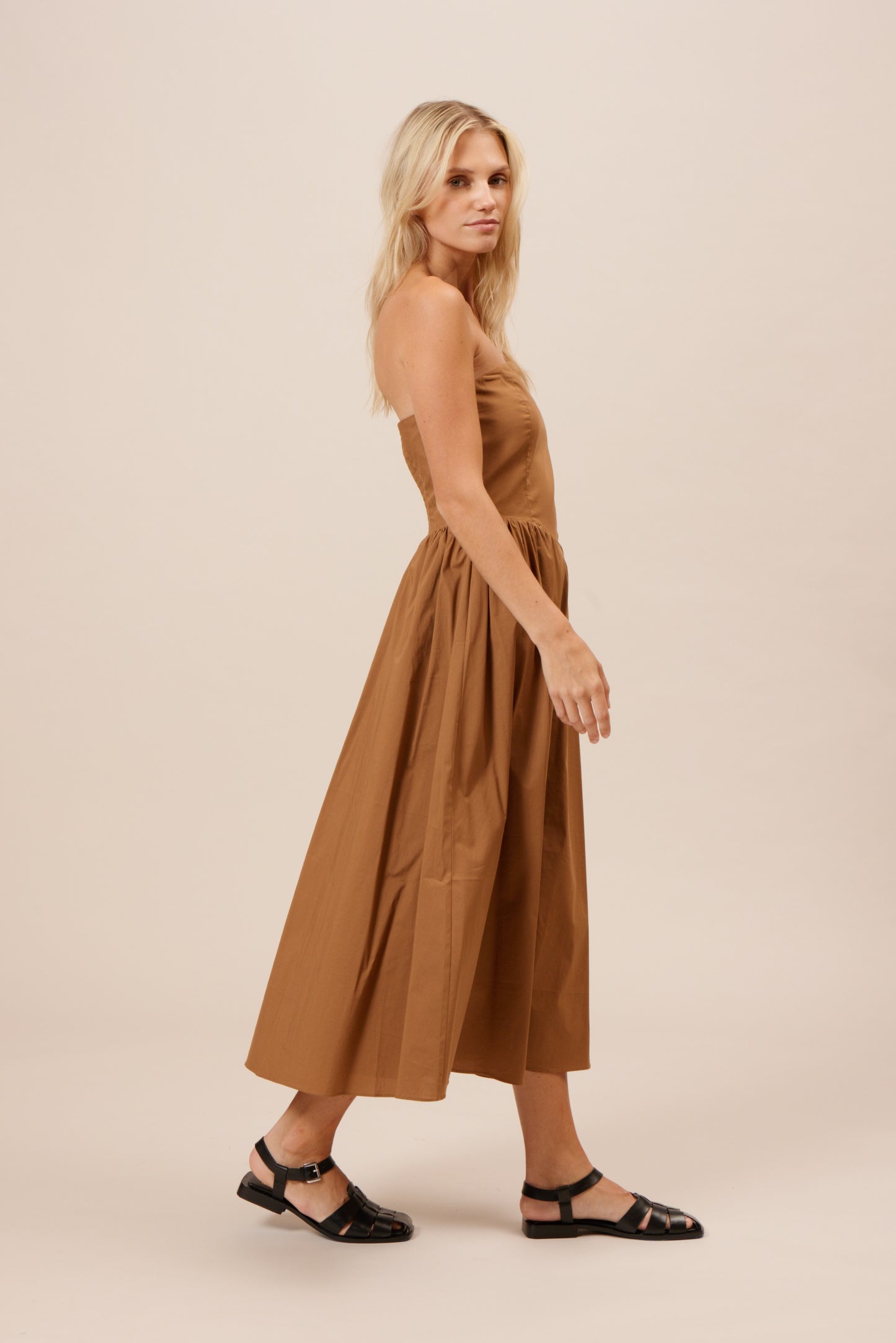 STRAPLESS MIDI DRESS