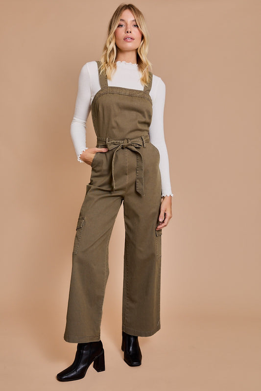 SHOULDER STRAP CARGO JUMPSUIT