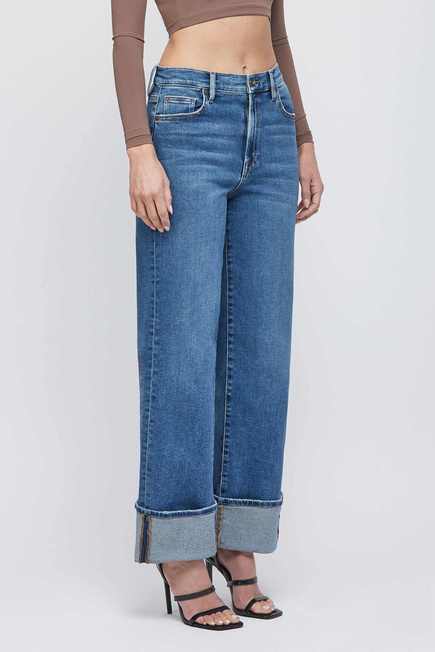 HIGH RISE CUFFED DAD JEANS