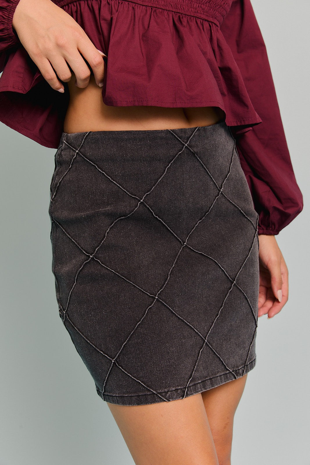 STITCH DETAIL MINI SKIRT