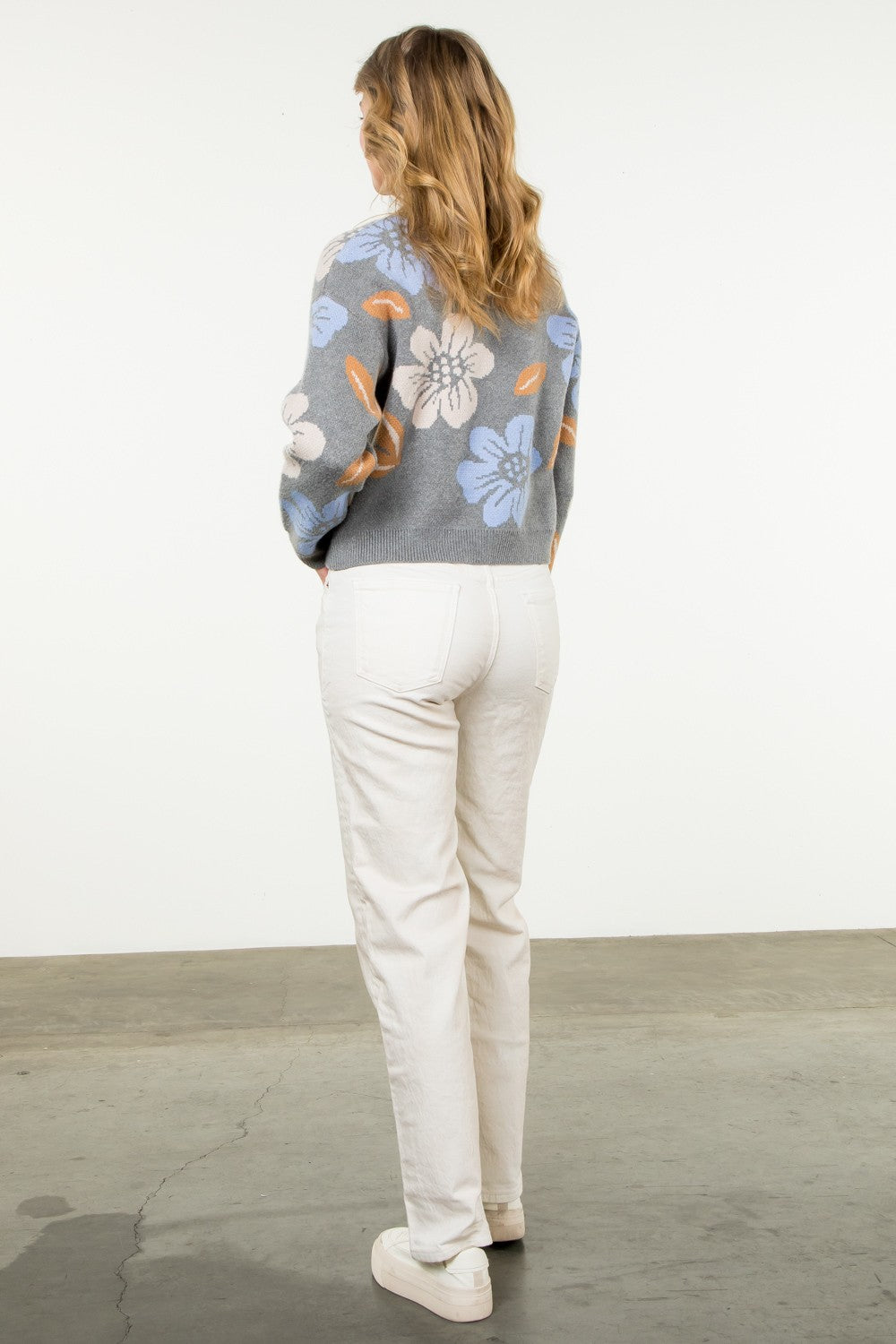 FLOWER PRINT SWEATER