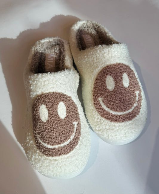 BEIGE SMILEY FACE SLIPPERS