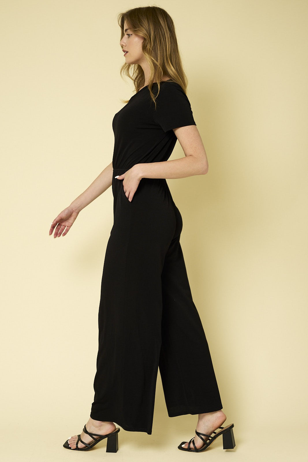 ONE SHOULDER JUMPSUIT