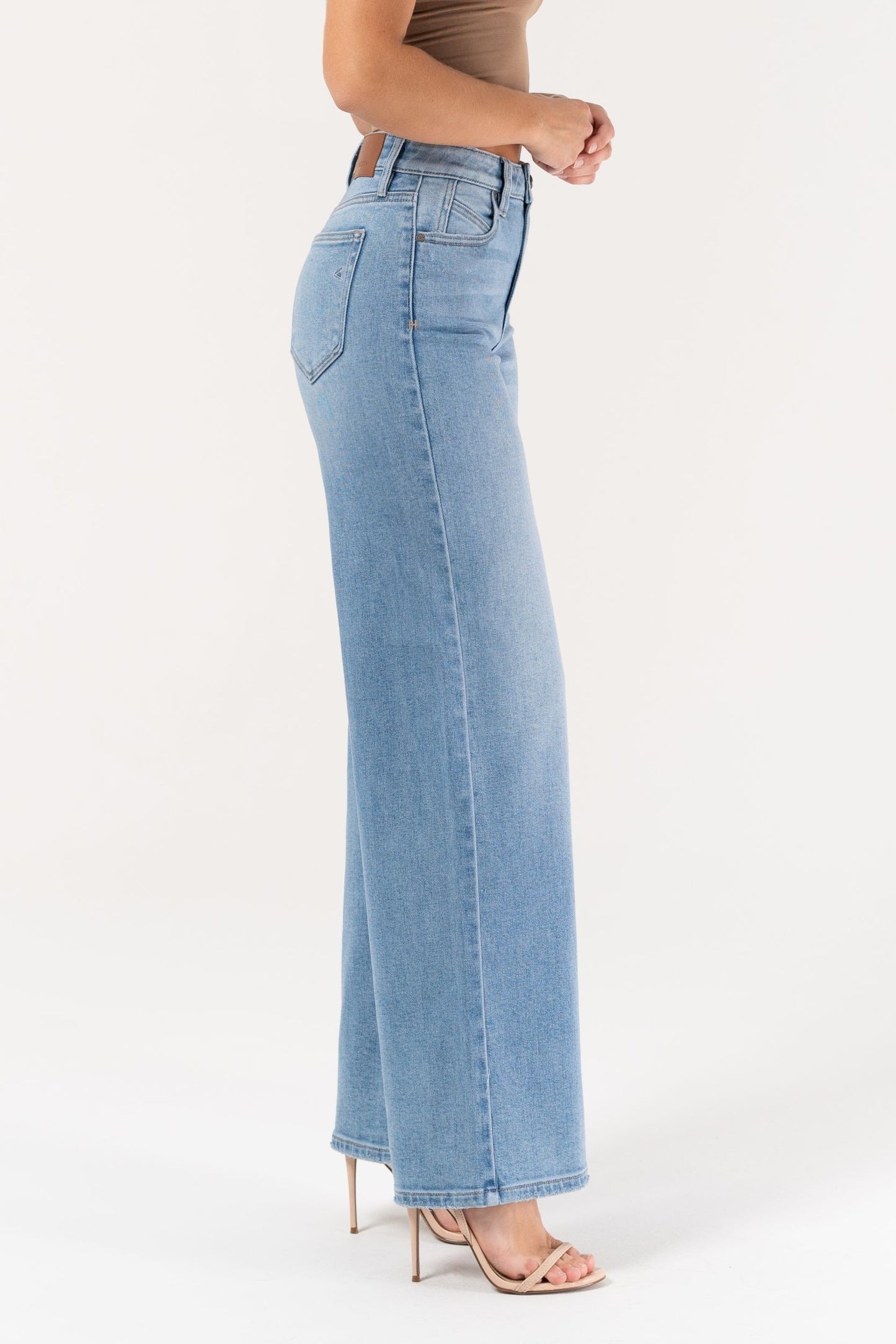 HIGH WAIST WIDE LEG JEANS