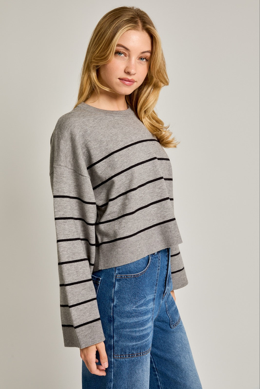 BOXY STRIPED SWEATER