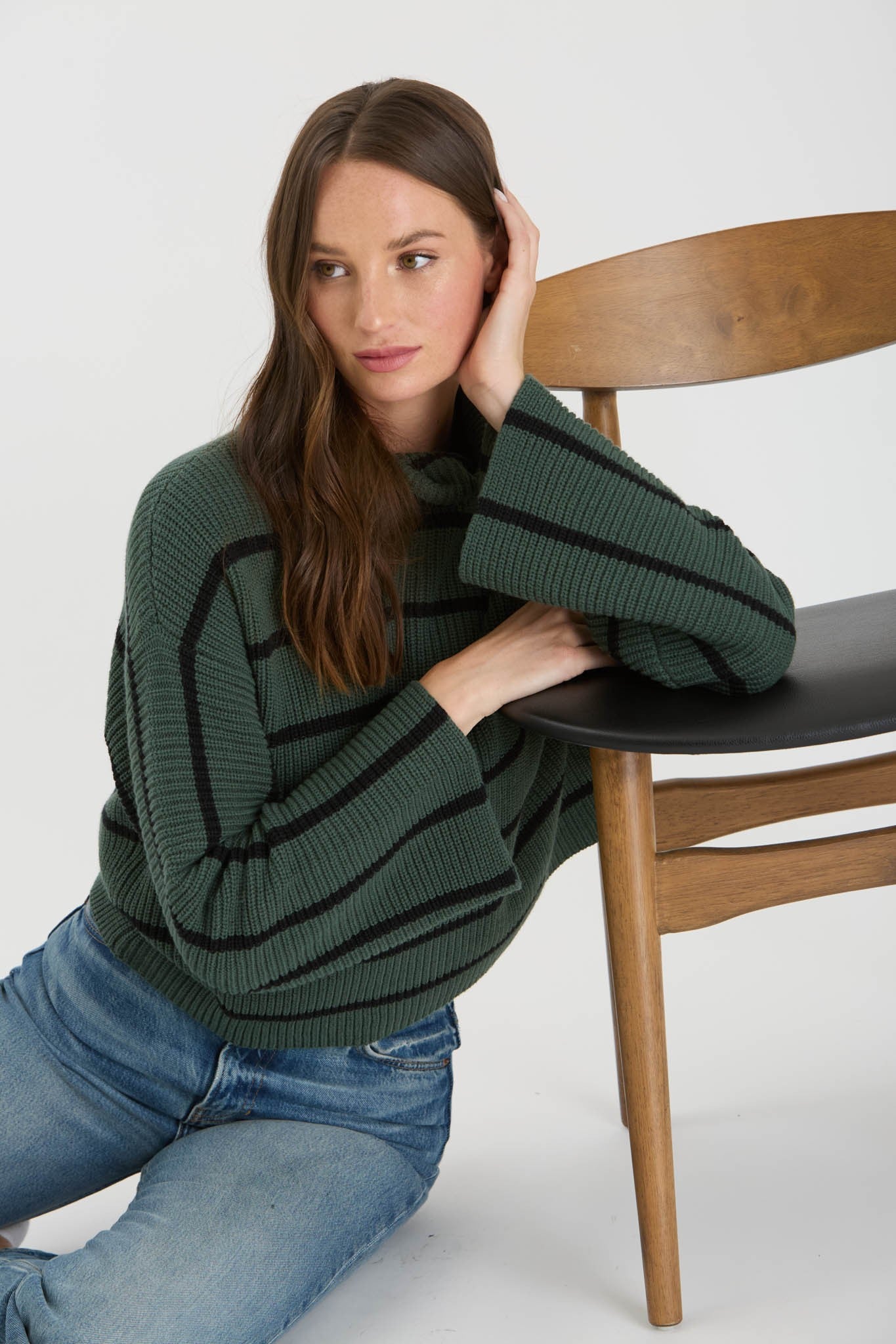 WIDE SLEEVE TURTLENECK SWEATER