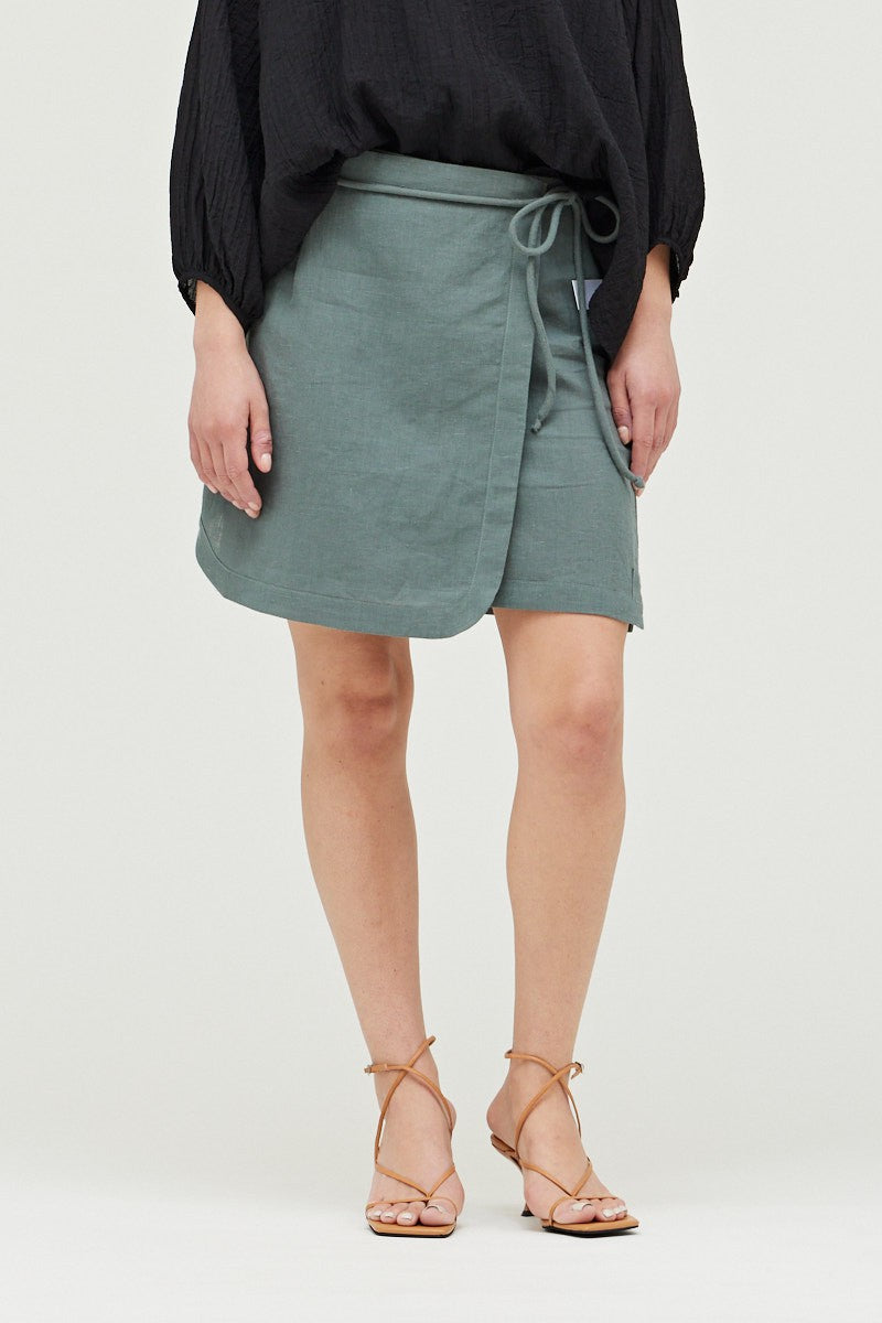 LINEN BLEND SKIRT W/ TIE